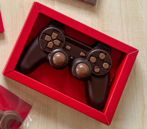 Manette de jeu vidéo chocolat noir / Chocolat fin des Classes